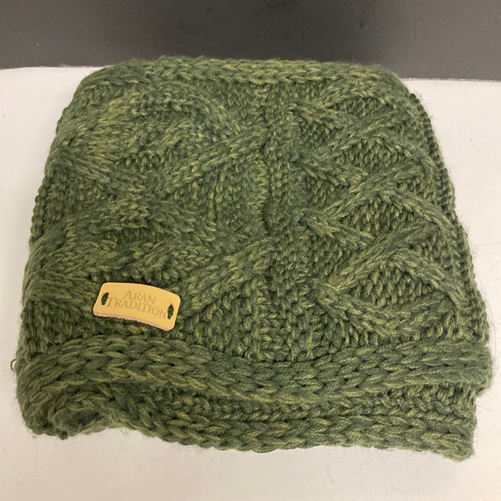 Aran Traditions Green Infinity Scarf Acrylic 72”
